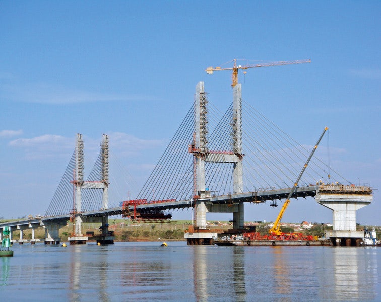 Bar Tendons Stabilize Paraná Bridge